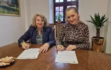 Podpisanie deklaracji wsp&oacute;łpracy z KGW w Borzynowie_1