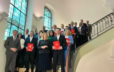 Podpisanie umowy w ramach projektu &bdquo;Podaj Łapę&rdquo;_2