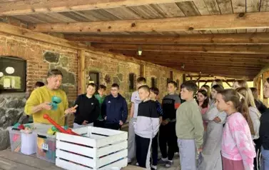 Wyjazd edukacyjny do Kaczego Bagna uczni&oacute;w z SP nr 1 w Pasłęku_2