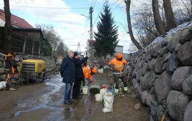 wizyta Wojewódzkiego Konserwatora Zabytków z Olsztyna na placy budowy