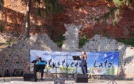 ARTYSTYCZNE LATO - KONCERT ZESPOŁU "ROBERT FURS DUO" 11