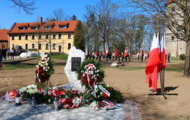 Pomnik - Ofiarom Katynia 2022 22