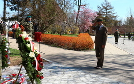 Pomnik - Ofiarom Katynia 2022 31