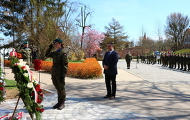 Pomnik - Ofiarom Katynia 2022 32