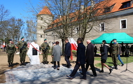 Pomnik - Ofiarom Katynia 2022 42