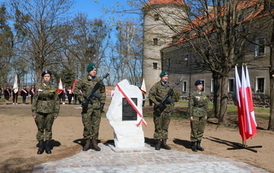 Pomnik - Ofiarom Katynia 2022 64