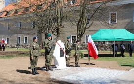 Pomnik - Ofiarom Katynia 2022 65