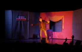 25.10.22 Spektakl teatralny pt. &bdquo;Zielona afera, czyli ostatnie śledztwo inspektora Zgrozy&rdquo; 9