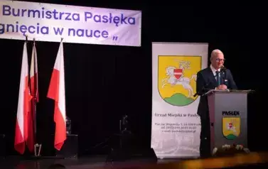 Stypendia Burmistrza Pasłęka dla uzdolnionej młodzieży_1