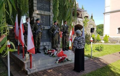 Zdjęcie do Obchody Dnia Walki i Męczeństwa Wsi Polskiej w Zielonce Pasłęckiej 