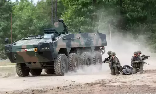 Zdjęcie do Ćwiczenie żołnierzy.