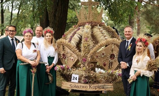 Zdjęcie do Sołectwo Kopina z wyr&oacute;żnieniem podczas Dożynek Wojew&oacute;dzkich