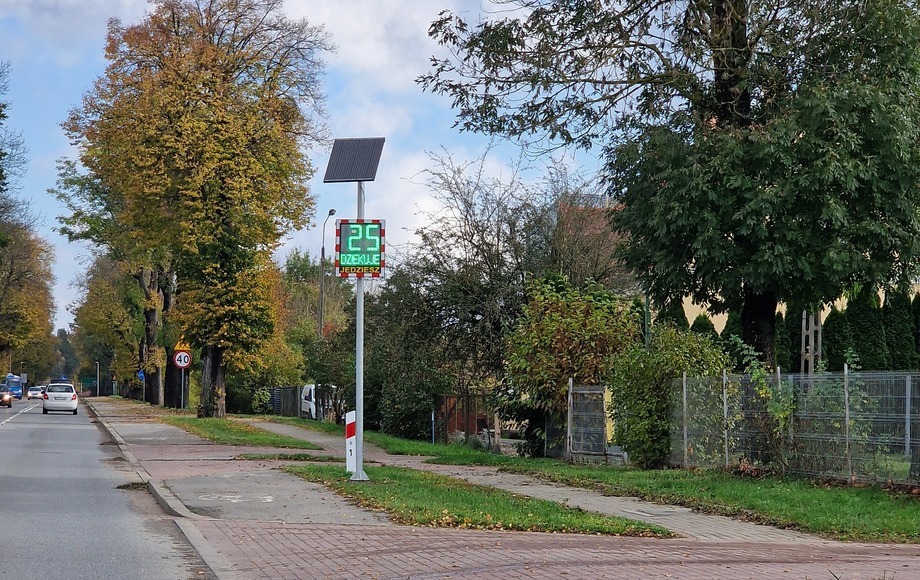 Nowe radarowe wyświetlacze prędkości w Pasłęku